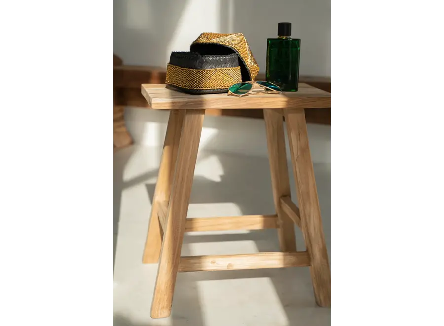 Vielha Woodland Table - Tisch aus wiederverwertetem Teakholz