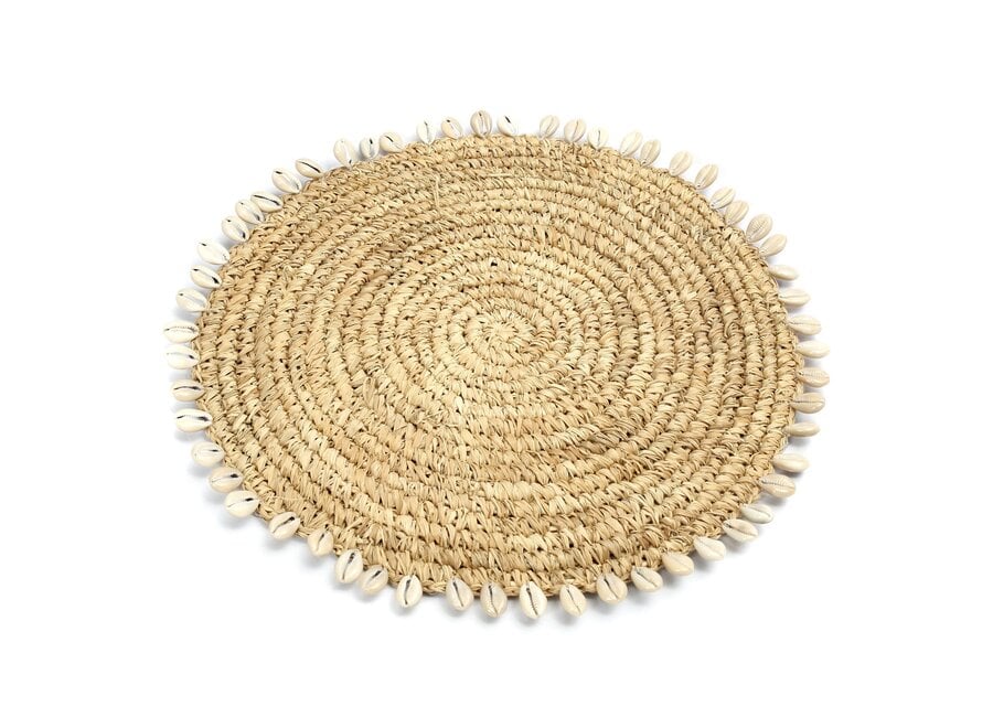 Untersetzer mit Insel-Charm von Formentera – Raffia-Muschelmatte